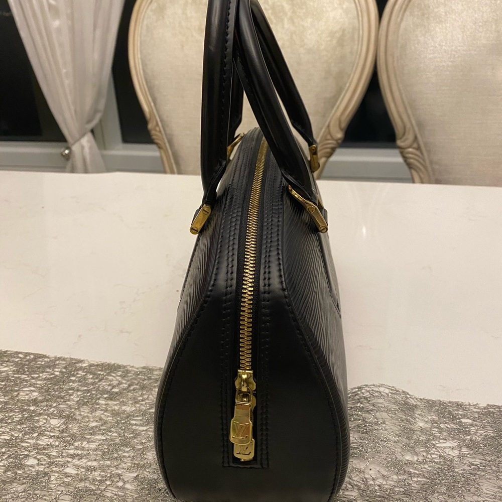 100% Authentic designer bag - Picture 2 of 5